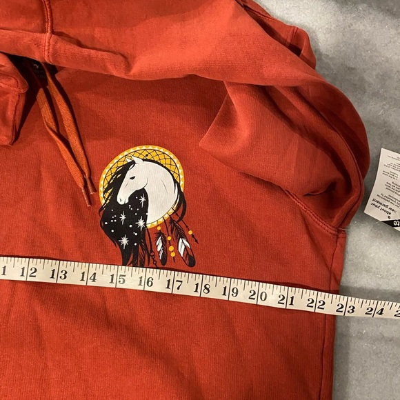 NWT Amadora Size L Burnt Orange Dreamcatcher Pony Feather Hoodie Drawstring Boho - Picture 9 of 11